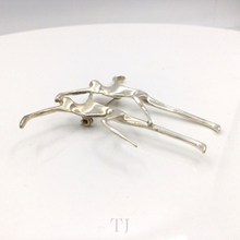 Cargar imagen en el visor de la galería, Two People Dancing figure Sterling Silver Brooch
