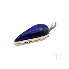 Загрузить изображение в средство просмотра галереи, Lapis Lazuli Reversed Tear Drop Pendant in Sterling Silver
