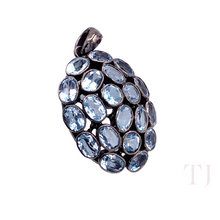 Cargar imagen en el visor de la galería, Aquamarine faceted stones in grape shaped sterling silver (rhodium coated) pendant
