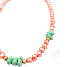 Cargar imagen en el visor de la galería, Freshwater Orange Pearl Necklace
