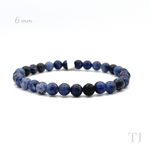 Загрузить изображение в средство просмотра галереи, Sodalite bead bracelet with elastic string, 6 mm bead size
