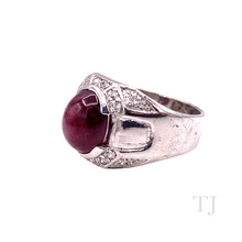 Cargar imagen en el visor de la galería, Burmese Ruby Cabochon Ring in Sterling Silver
