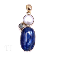 Загрузить изображение в средство просмотра галереи, Kyanite with Pearl &amp; Aquamarine Pendant in Sterling Silver
