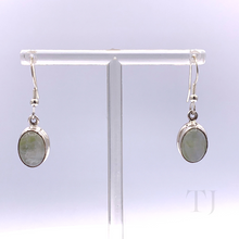 Cargar imagen en el visor de la galería, Moonstone Oval Cabochon Earrings in Sterling Silver
