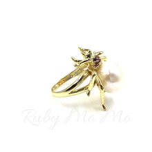 Cargar imagen en el visor de la galería, Freshwater Pearl Spider Ring in Sterling Silver (Gold Coated)
