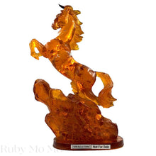 Cargar imagen en el visor de la galería, Side view of Amber Horse Carving Statue
