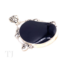 将图片加载到图库查看器，side view of Black Onyx Bean Shape Pendant in Sterling Silver
