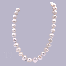 Load image into Gallery viewer, Freshwater Baroque Pearl Necklace with metal heart clasp
