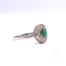 Load image into Gallery viewer, Columbian Emerald Cabochon Jewelry Set
