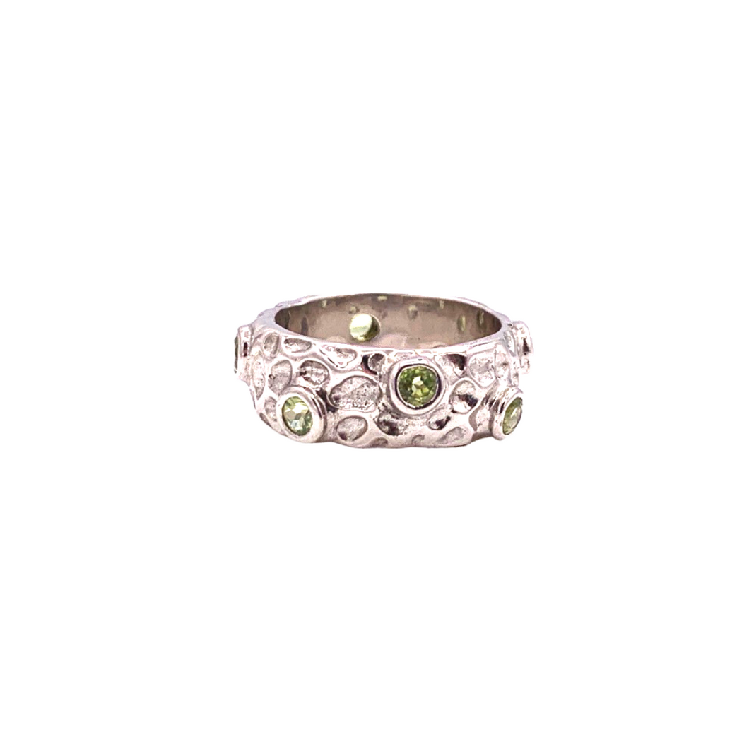 Peridot in Moon Face Style Sterling Silver Ring