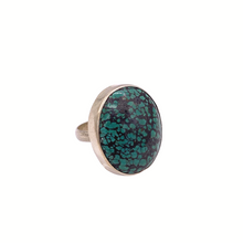 Load image into Gallery viewer, Green Turquoise Ring In sterling silver
