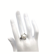 Load image into Gallery viewer, Pearl ring in sterling silver
