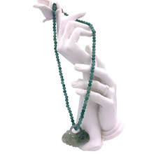 将图片加载到图库查看器，Burmese Jade Necklace with Flower Pendant
