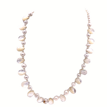 Cargar imagen en el visor de la galería, Mother of Pearl Necklace in sterling Silver
