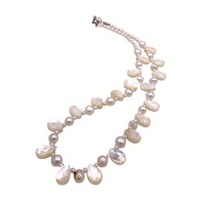 Cargar imagen en el visor de la galería, Mother of Pearl Necklace in sterling Silver
