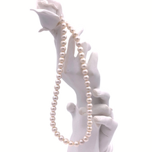 Load image into Gallery viewer, Fresh water pearl Necklace with sterling silver
