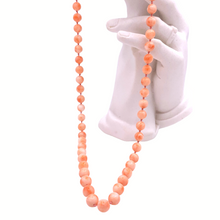 Load image into Gallery viewer, Italian coral Necklace with 9k Gold
