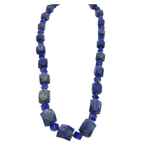 Cargar imagen en el visor de la galería, Lapis Lazuli necklace with square Shape
