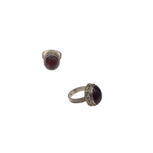 Load image into Gallery viewer, Garnet ring in sterling silver
