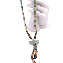 Cargar imagen en el visor de la galería, Burmese Jade bead necklace with Wing pendant
