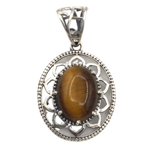 Загрузить изображение в средство просмотра галереи, Yellow Tiger&#39;s eye Pendant in sterling silver
