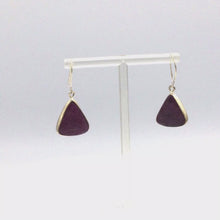 Загружайте и воспроизводите видео в средстве просмотра галереи Anyolite Ruby in Zoisite Hanging Triangle Earrings in gold coated sterling silver
