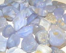 Cargar imagen en el visor de la galería, a bunch of blue lace agate tumbleds 

