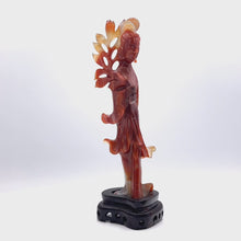 在图库查看器中加载和播放视频，Ming Dynasty carnelian sculpture
