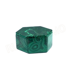Загрузить изображение в средство просмотра галереи, Hand-Carved Malachite Jewelry Box
