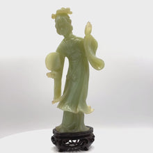 在图库查看器中加载和播放视频，Hetian Jade carving from Qing Dynasty 
