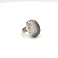 Load image into Gallery viewer, Rose quartz ring in sterling silver
