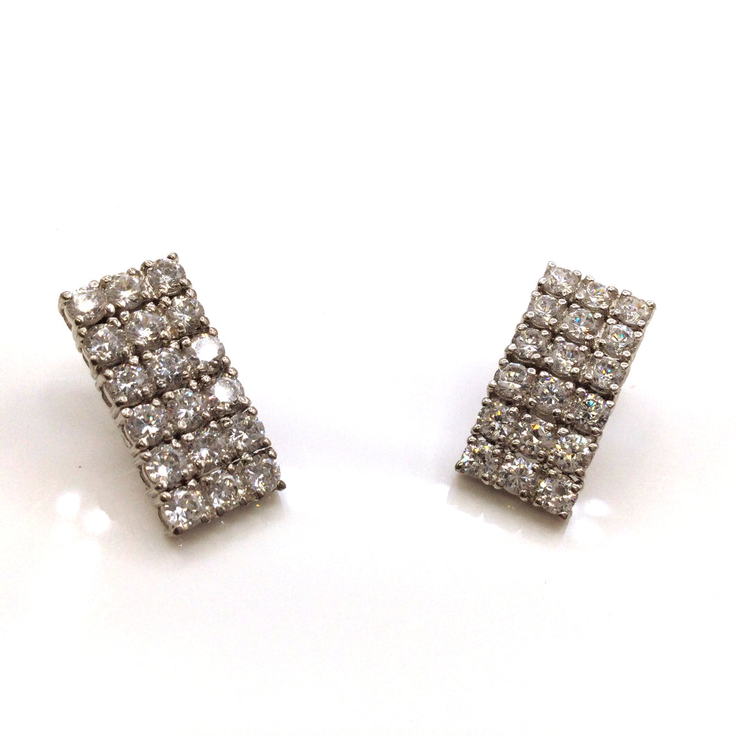 Sterling silver Earring with diamond